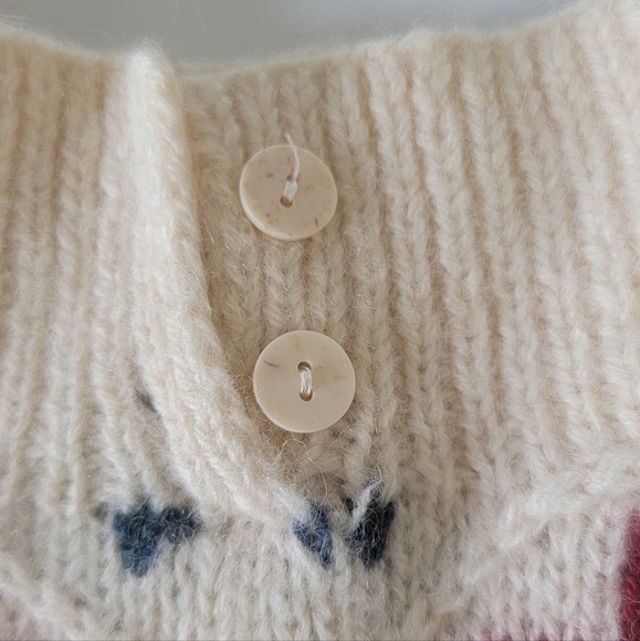 VTG Women’s Woolrich Pullover - Picture 6 of 10